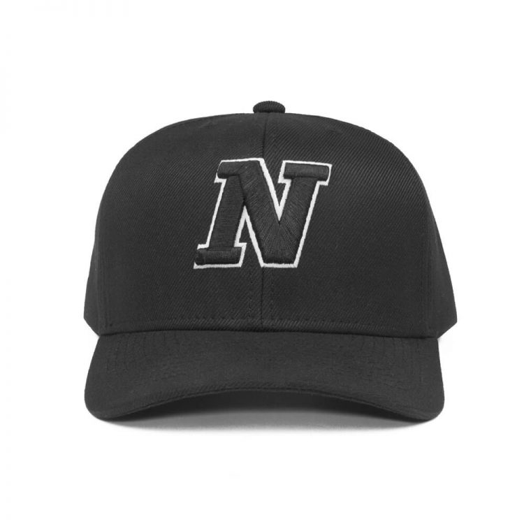 Boné basebol seis gomos com aba curva - Frente