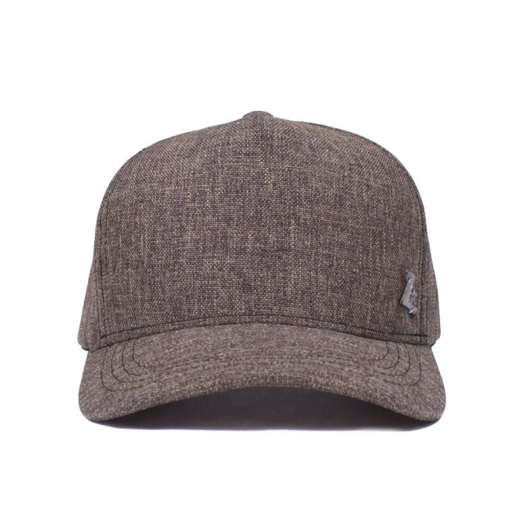 Boné trucker com placa de metal - Frente